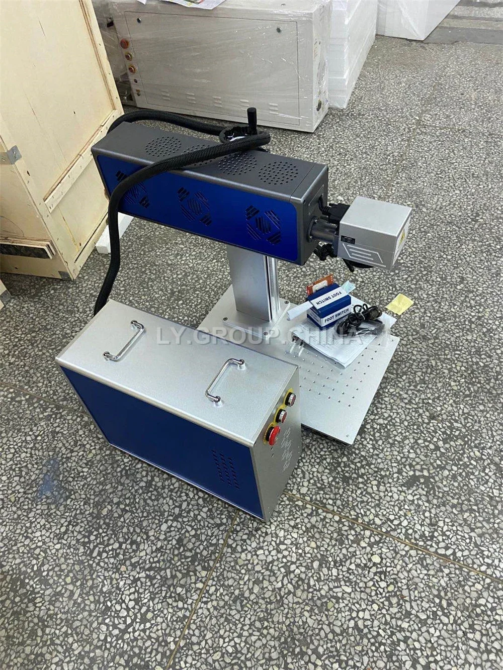 BJJCZ DAVI 40W Co2 Laser Marki - огляд і ціна Rotary Axis Laser Engraver